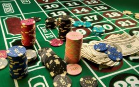 Antarmuka Joker Gaming di aplikasi mobile detoto menampilkan berbagai pilihan permainan slot dan kasino